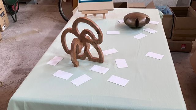 Pikinen Poloku esittää: Art Workshop [Language Barrier], アートワークショップ「言葉の壁, Taidetyöpaja [Kielimuuri] 11.–15.6. klo 11–18